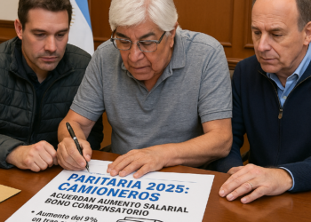 Camioneros analizan una propuesta salarial de $27.000, pero aún no han decidido