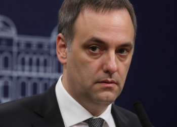 Progresos en la causa judicial de Manuel Adorni: declaración programada para agosto y una testigo aumenta su complicación legal