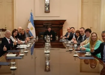 El Gobierno se prepara para una nueva reunión política mientras Milei rinde homenaje al Rebe de Lubavitch