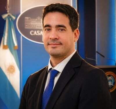 Adrián Ravier: el diagnóstico de la “adicción” monetaria argentina y la defensa de la hoja de ruta de Milei