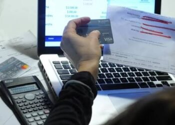 Crisis de Endeudamiento Familiar: Análisis de la Morosidad en el Norte Argentino y Sectores Jóvenes (2026)