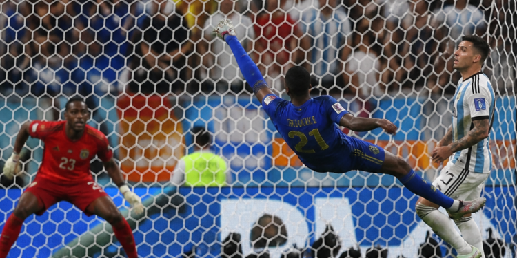 El impresionante gol de Sidny Lopes Cabral a la Selección argentina fue elegido el mejor del Mundial