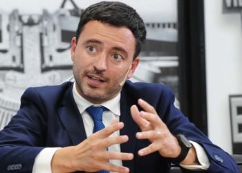 Conflicto interno en la UCR de Córdoba: De Loredo intentó extender mandatos por Zoom antes del partido Argentina-Suiza pero fracasó