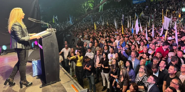 Karina Milei impulsa el fortalecimiento del partido en Buenos Aires con un acto y reunión de legisladores