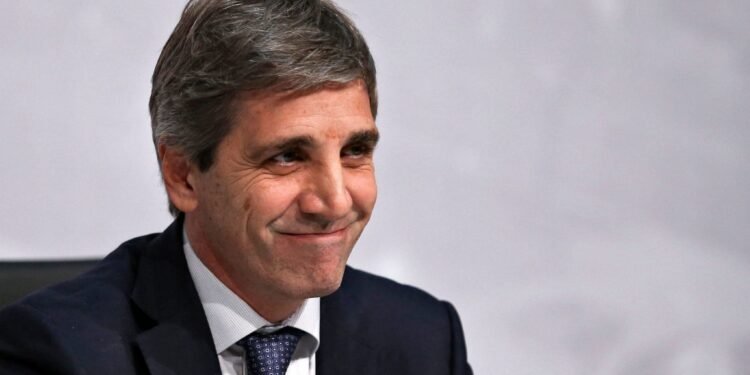 Deuda: ¿Luis Caputo se abstiene por decisión o imposibilidad?