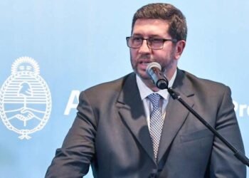 Juan Manuel Olmos se refiere al futuro del peronismo: “Dividirnos sería un error histórico, porque el 2027 es un punto de inflexión para la Argentina”