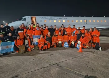 Terremoto en Venezuela: un segundo grupo de brigadistas argentinos se desplaza para relevar a los rescatistas en la zona