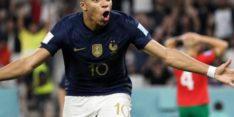 Francia destaca con un Mbappé imparable y avanza a semifinales tras vencer a Marruecos
