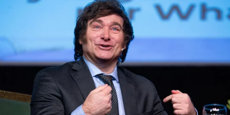 Javier Milei y sus medidas, EN VIVO: el Gobierno convoca a la mesa política mientras el presidente viaja a Tucumán por la vigilia del 9 de Julio