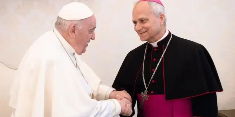 El legado de Francisco en voz de León XIV: Un viaje pastoral con fuerte carga política