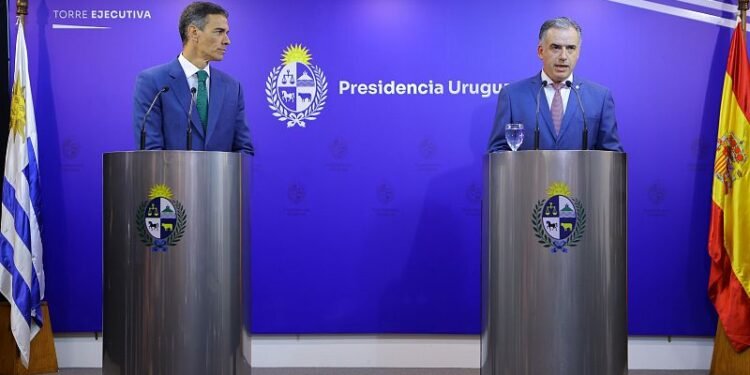 Uruguay señala que las tensiones en el Mercosur son perjudiciales, pero rechaza mediar entre Lula da Silva y Javier Milei