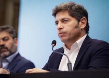 Kicillof inició el proceso para permitir la re reelección de intendentes en la Provincia