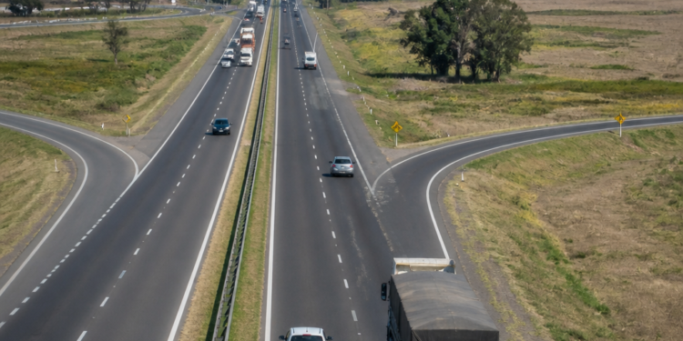 Ocho tramos de rutas nacionales fueron privatizados por el Gobierno de Milei