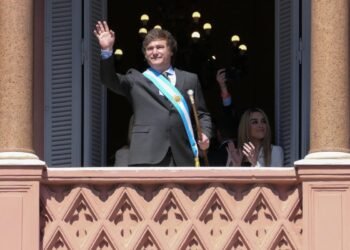La crisis del modelo Milei se manifiesta en la caída del ‘Coloso’