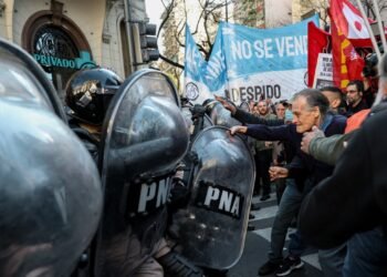 El Gobierno opta por la represión y acusaciones frente a la protesta