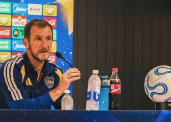Arruabarrena elogió la mejoría de Boca tras la victoria ante Recoleta y confirmó bajas para el clásico con Racing