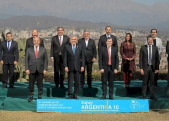 Gobernadores del Norte Grande articulan sus reclamaciones por infraestructura y subsidios