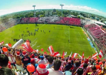 Unión se enfrenta a Lanús por el Torneo Clausura 2026: horarios, alineaciones y opciones de transmisión