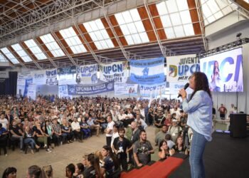 Reunión del Congreso del peronismo de Mendoza para encaminar las elecciones internas