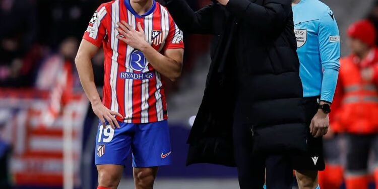 Atlético de Madrid se impone en Sevilla, mientras la atención se centra en Julián Álvarez