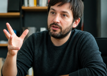 Facundo Díaz, experto en IA: “La IA carece de propósito, pero posee autonomía para realizar acciones inesperadas”