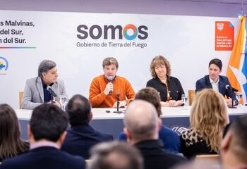 Otro gobernador se diferencia de Milei y lanza un plan de ayuda para las familias con morosidad