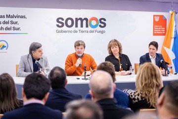 Otro gobernador se diferencia de Milei y lanza un plan de ayuda para las familias con morosidad