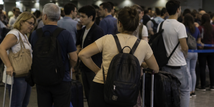 Paro en aeropuertos: ATE advierte sobre nuevas medidas de protesta si no hay convocatoria