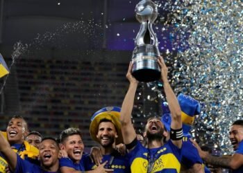 Montero y el poste dan la victoria a Boca en la Copa Argentina: controversia por la atajada del arquero