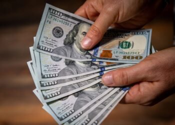 Dólar hoy: cotización del oficial en los bancos de la City