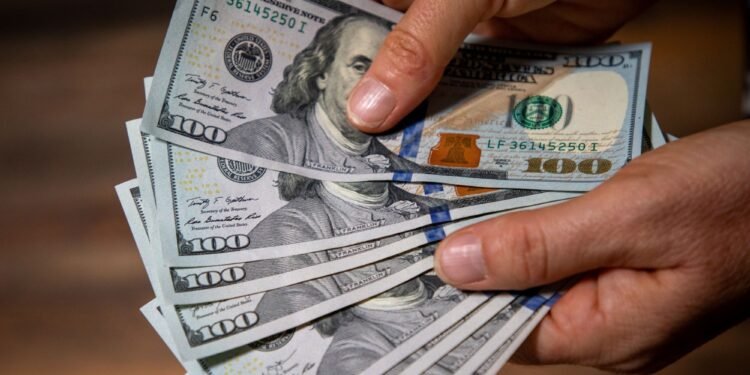 Dólar hoy: cotización del oficial en los bancos de la City