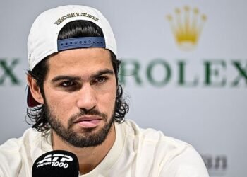 Masters 1000 de Shanghai: Francisco Cerúndolo avanza tras vencer a Roman Safiullin y Novak Djokovic sorprendentemente queda eliminado