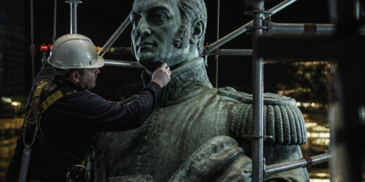 El taller de estatuas de Buenos Aires celebra 70 años con una noche especial