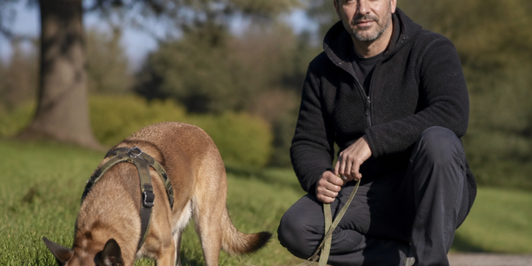 La importancia de los paseos para el bienestar canino según Juan Manuel Liquindoli